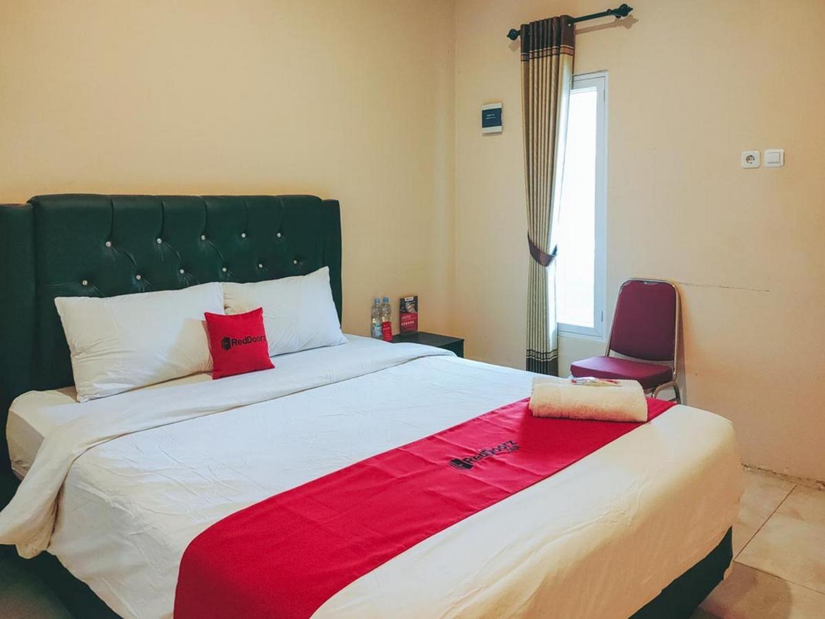 Hotel Reddoorz Syariah Near Lippo Plaza